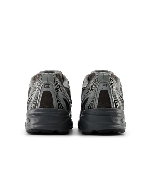 NEW BALANCE(ニューバランス)の「NEW BALANCE U7407YI(スニーカー・メンズ・グレー・26.5cm/27cm/27.5cm/26cm/28cm/28.5cm)」の4枚目の写真