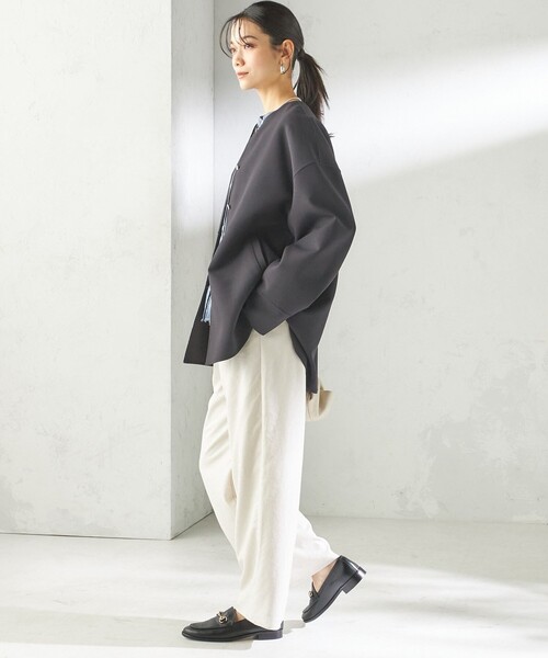 SHIPS(シップス)の「〈手洗い可能〉ストレッチ 二重織 リバー 仕立て ノーカラー コート(ノーカラーコート・レディース・ネイビー/ベージュ/グレー・ONE SIZE)」の22枚目の写真