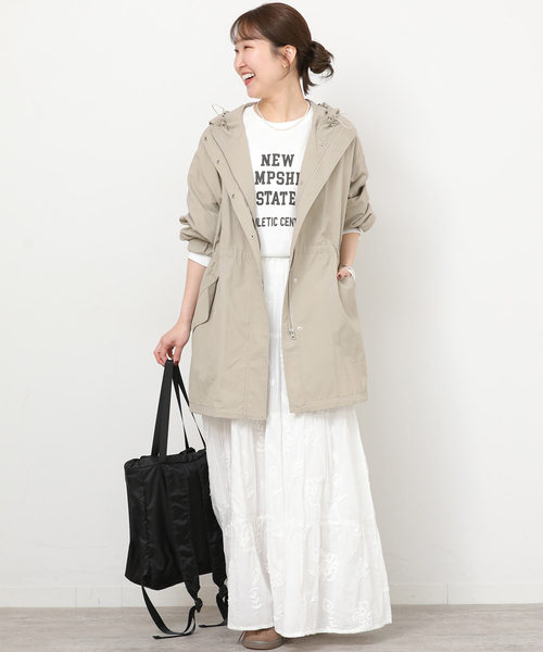 JOURNAL STANDARD relume（ジャーナルスタンダード　レリューム）の「［手洗い可］撥水ナイロンフーディーブルゾン（ナイロンジャケット・レディース・ブラック/ベージュ・FREE）」の9枚目の写真