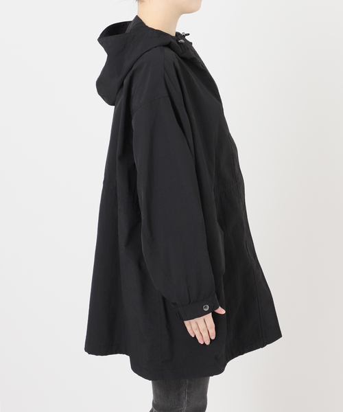 JOURNAL STANDARD relume（ジャーナルスタンダード　レリューム）の「［手洗い可］撥水ナイロンフーディーブルゾン（ナイロンジャケット・レディース・ブラック/ベージュ・FREE）」の20枚目の写真