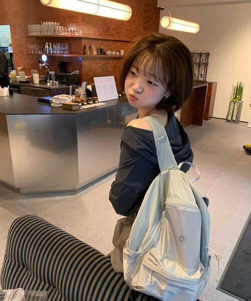 DEFGARMENTS（デフグラメンツ）の「NEEDLE LIGHT BAG PACK [CHARCOAL]（バックパック/リュック・レディース・その他・F）」の4枚目の写真