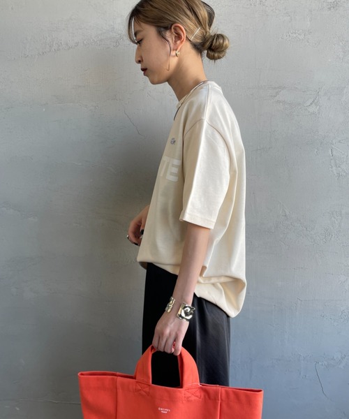 LACOSTE（ラコステ）の「[LACOSTE/ラコステ] ヘビーウェイト ロゴプリントTシャツ（Tシャツ/カットソー・レディース・ホワイト/キナリ/ブラック/チャコールグレー・2/4/3）」の22枚目の写真