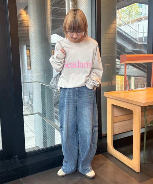 SEADAM(シーダム)の「【WEB限定】SEADAMビッグシルエットロゴロンTEE(Tシャツ/カットソー・レディース・チャコールグレー/ブラック/グレー/ホワイト/ブルー・SMALL/X-LARGE/LARGE/MEDIUM)」の17枚目の写真