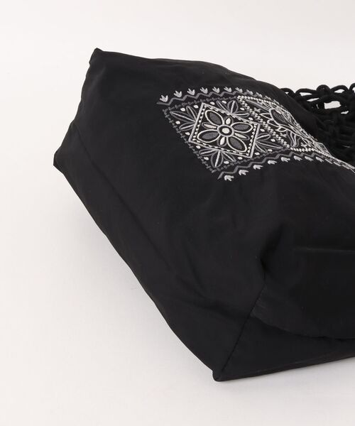 チチカカ（チチカカ）の「Rico メキシコタイル刺繍マクラメバッグ（トートバッグ・レディース・ベージュ/ブラック・FREE）」の17枚目の写真