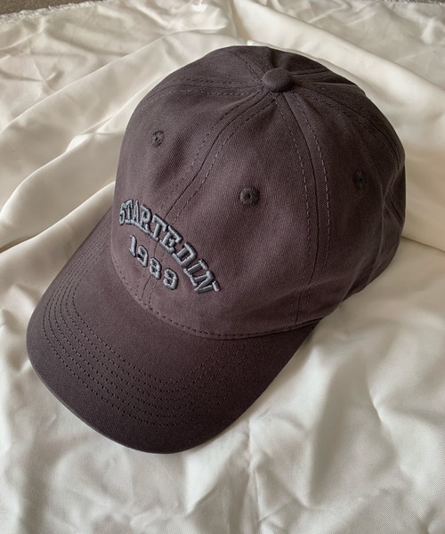 Teem Store（チームストア）の「レタリング刺繍キャップ 小顔効果（キャップ・レディース・ベージュ/グレー/ワイン・F）」の17枚目の写真