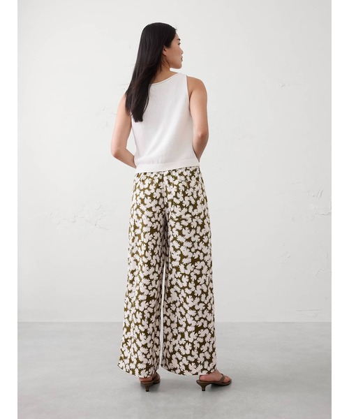 BANANA REPUBLIC FACTORY STORE(バナナリパブリック ファクトリーストア)の「BANANA REPUBLIC FACTORY STORE ワイドレッグ ミッドライズ プリーツ プルオンパンツ(その他パンツ・レディース・グリーン/ホワイト/カーキ/ブラック・XS/S/M/L)」の13枚目の写真