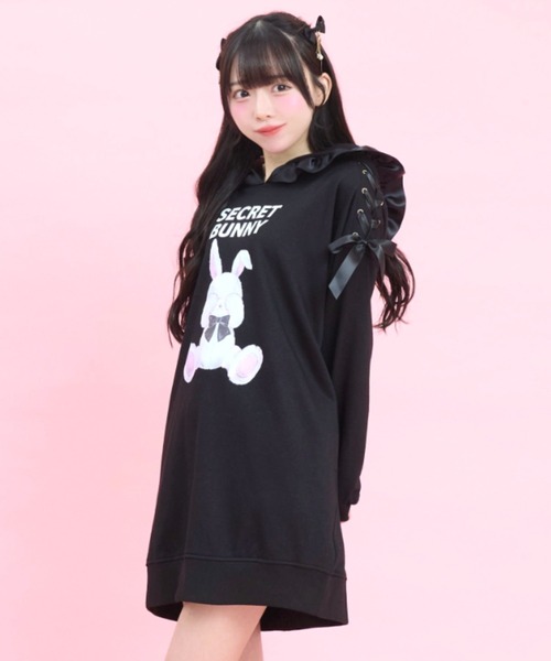 Secret Honey（シークレットハニー）の「プリントパーカーワンピース（Tシャツ/カットソー・レディース・ブラック/ピンク・FREE）」の2枚目の写真
