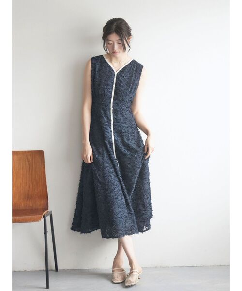 LAGUNAMOON（ラグナムーン）の「カットジャガードパイピングワンピース（ワンピース・レディース・ネイビー/ブラウン/アイボリー・SMALL/MEDIUM）」の8枚目の写真