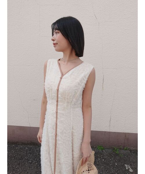 LAGUNAMOON（ラグナムーン）の「カットジャガードパイピングワンピース（ワンピース・レディース・ネイビー/ブラウン/アイボリー・SMALL/MEDIUM）」の17枚目の写真