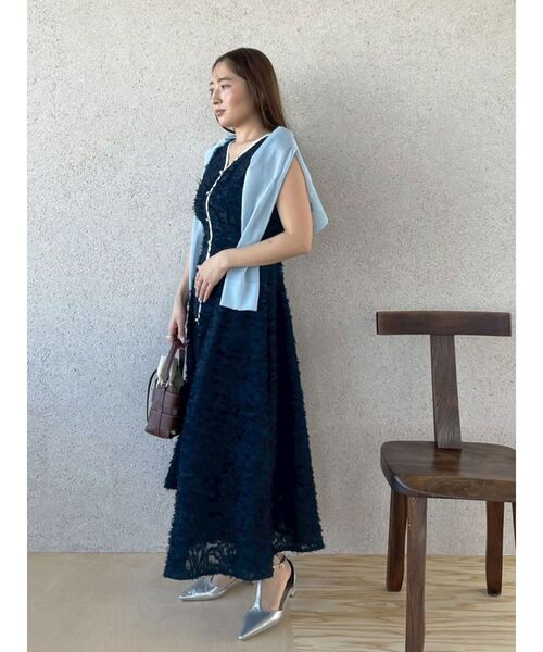 LAGUNAMOON（ラグナムーン）の「カットジャガードパイピングワンピース 【夏服】（ワンピース・レディース・ネイビー/ブラウン/アイボリー・SMALL/MEDIUM）」の8枚目の写真