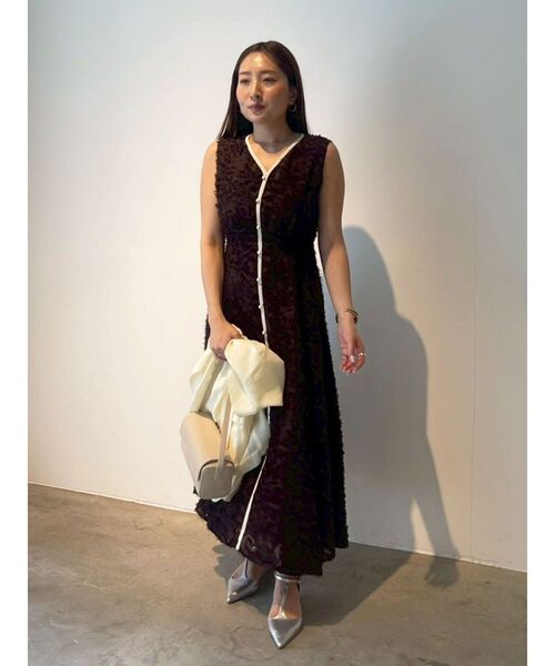LAGUNAMOON（ラグナムーン）の「カットジャガードパイピングワンピース 【夏服】（ワンピース・レディース・ネイビー/ブラウン/アイボリー・SMALL/MEDIUM）」の12枚目の写真