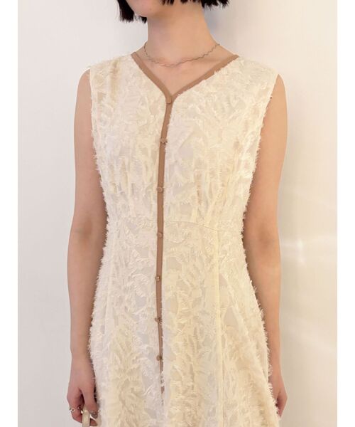 LAGUNAMOON（ラグナムーン）の「カットジャガードパイピングワンピース 【夏服】（ワンピース・レディース・ネイビー/ブラウン/アイボリー・SMALL/MEDIUM）」の21枚目の写真