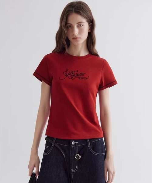Fano Studios(ファノ ストゥディオズ)の「刺繍デザイン レトロ Tシャツ FC26S042【Fano Studios】【2026SS】(Tシャツ/カットソー・レディース・レッド・S/M/L)」の4枚目の写真