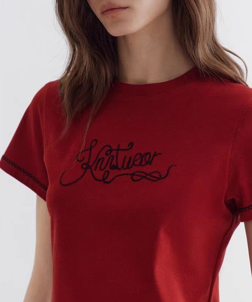 Fano Studios(ファノ ストゥディオズ)の「刺繍デザイン レトロ Tシャツ FC26S042【Fano Studios】【2026SS】(Tシャツ/カットソー・レディース・レッド・S/M/L)」の9枚目の写真