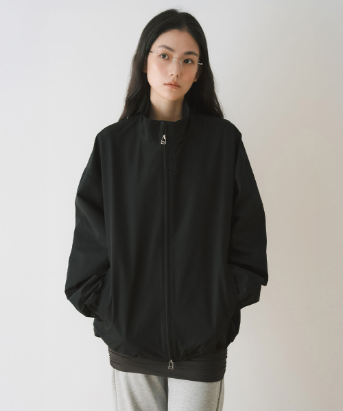 YEARNING(イヤニング)の「FRILL WIND JUMPER, BLACK(ブルゾン・レディース・その他・FREE)」の1枚目の写真
