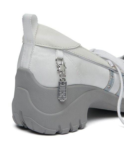 ROCKFISH WEATHERWEAR（ロックフィッシュウェザーウェア）の「[x ILLIT] BLISS HEEL LACEUP SNEAKERS（スニーカー・レディース・ピンク/ホワイト・23.0cm/23.5cm/24.0cm/24.5cm/25.0cm/25.5cm）」の16枚目の写真