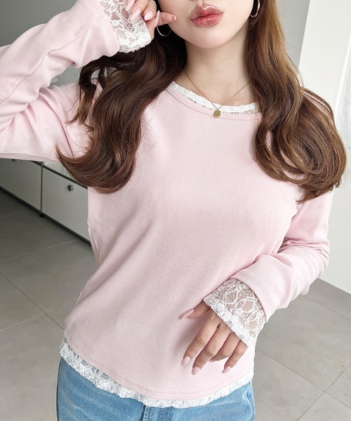 moment+(モーメントプラス)の「クルーネックレースレイヤード長袖カットソー(無地+レース2枚セット)(Tシャツ/カットソー・レディース・レッド/ピンク/オフホワイト/杢グレー/ブルー/イエロー/ネイビー/ブラック・M)」の14枚目の写真