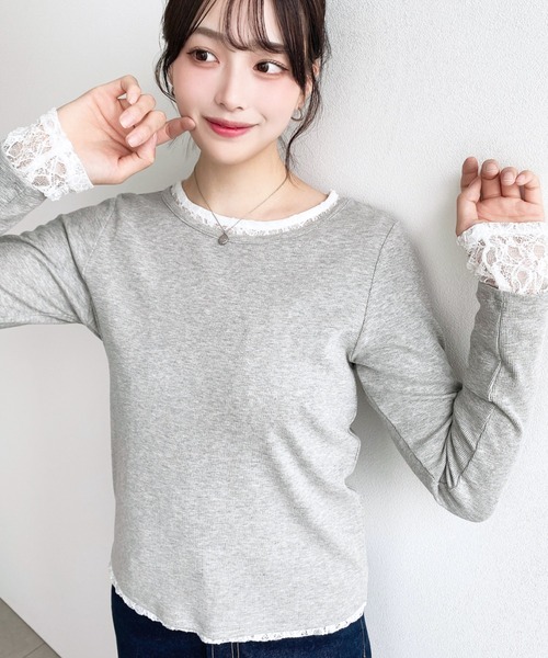 moment+(モーメントプラス)の「クルーネックレースレイヤード長袖カットソー(無地+レース2枚セット)(Tシャツ/カットソー・レディース・レッド/ピンク/オフホワイト/杢グレー/ブルー/イエロー/ネイビー/ブラック・M)」の9枚目の写真