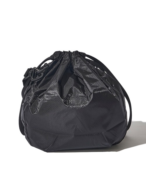 OUTDOOR PRODUCTS(アウトドアプロダクツ)の「【OUTDOOR PRODUCTS / アウトドアプロダクツ】DRAWSTORING BAG 巾着バッグ(ショルダーバッグ・レディース・ブラック・FREE)」の6枚目の写真