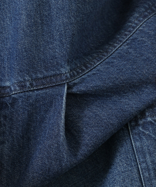 JOURNAL STANDARD LUXE（ジャーナルスタンダード　ラックス）の「10OZデニムタックサロペット（サロペット/オーバーオール・レディース・ネイビー・FREE）」の2枚目の写真