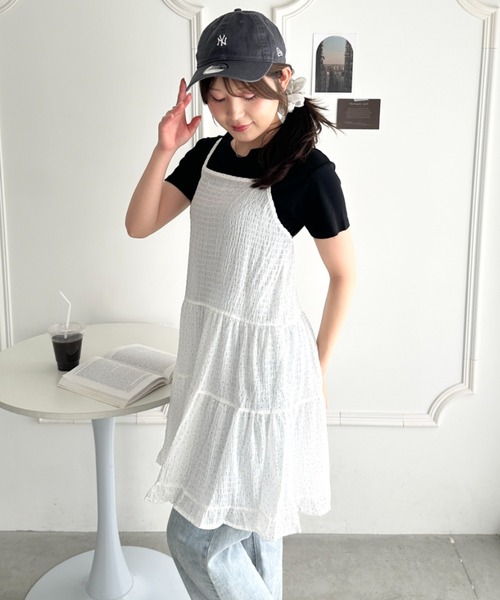 CLEA(クレア)の「ドット柄ティアード切り替えフリルミニシアーキャミワンピース(ワンピース・レディース・ブラック/ホワイト・FREE)」の4枚目の写真