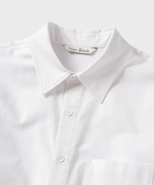 NONBLANK(ノンブランク)の「エッセンシャルオックスフォードドレスシャツ_WHITE(シャツ/ブラウス・メンズ・ホワイト・MEDIUM/LARGE/X-LARGE/SMALL)」の8枚目の写真