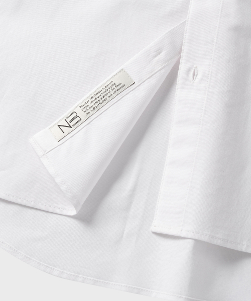 NONBLANK(ノンブランク)の「エッセンシャルオックスフォードドレスシャツ_WHITE(シャツ/ブラウス・メンズ・ホワイト・MEDIUM/LARGE/X-LARGE/SMALL)」の5枚目の写真