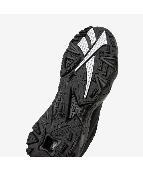 Reebok(リーボック)の「ブルータス ロー / BRUTUS LOW(スニーカー・メンズ・ブラック/ブラック系その他・25.0cm/24.0cm/24.5cm/27.5cm/27.0cm/26.5cm/26.0cm/25.5cm/23.5cm/23.0cm/22.5cm/31cm/30.0cm/29.0cm/28.5cm/28.0cm)」の5枚目の写真