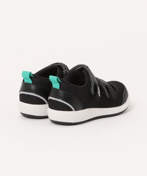 ASICS(アシックス)の「ASICS KIDS SUKU2 アシックス スクスク MESHOES MINI 3 キッズサンダル サマーシューズ 子供靴 2本ベルト ストラップ(ミーシューズミニ3)(サンダル・キッズ・マスタード/ブラック/ライトブルー・16.0cm/16.5cm/17.0cm/17.5cm/18.0cm/18.5cm/19.0cm/19.5cm/20.0cm)」の4枚目の写真