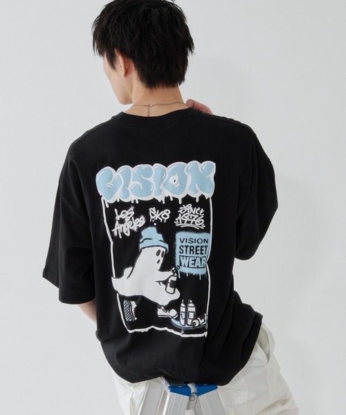 WEGO（ウィゴー）の「WEGO/【26年春夏新作】別注VISIONグラフィックT（Tシャツ/カットソー・メンズ・ホワイト/ブラック・LARGE/MEDIUM）」の2枚目の写真