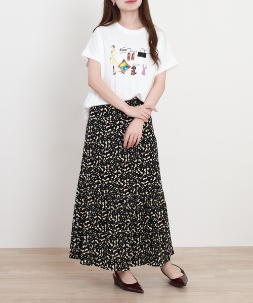 EGLANTINE(エグランティーヌ)の「EGLANTINE ファッションモチーフプリントカットソー 半袖(Tシャツ/カットソー・レディース・ネイビー/サーモンピンク/オフホワイト・38)」の22枚目の写真