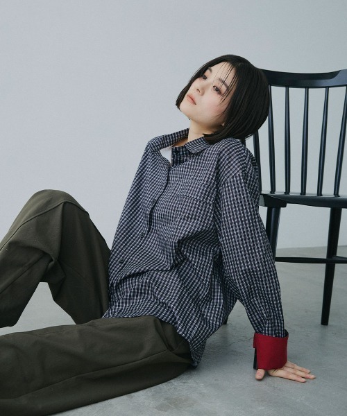 Clum(クルム)の「check loose shirt / チェックルーズシャツ(シャツ/ブラウス・レディース・ブラック×ホワイト・MEDIUM/SMALL)」の4枚目の写真