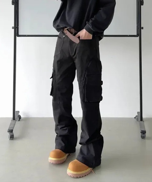 link lot(リンクロット)の「カモフラ総柄カーゴパンツ(カーゴパンツ・メンズ・ブラック/カモフラージュ・L/M)」の3枚目の写真