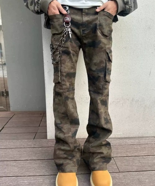 link lot(リンクロット)の「カモフラ総柄カーゴパンツ(カーゴパンツ・メンズ・ブラック/カモフラージュ・L/M)」の5枚目の写真