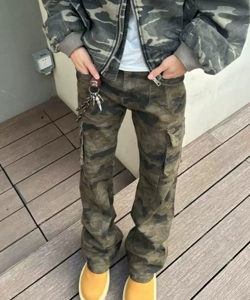 link lot(リンクロット)の「カモフラ総柄カーゴパンツ(カーゴパンツ・メンズ・ブラック/カモフラージュ・L/M)」の7枚目の写真
