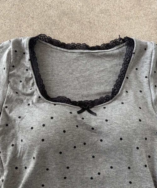 SHEPP(シープ)の「【カップ付き】ドット柄レーストリムリボン半袖Tシャツ(Tシャツ/カットソー・レディース・グレー/ブラック・F)」の9枚目の写真