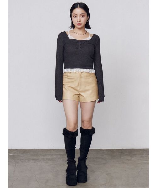 EMODA(エモダ)の「ムートンプランプフィットブーツ(ブーツ・レディース・アイボリー/ブラック/ブラウン・X-LARGE/LARGE/MEDIUM/SMALL)」の20枚目の写真