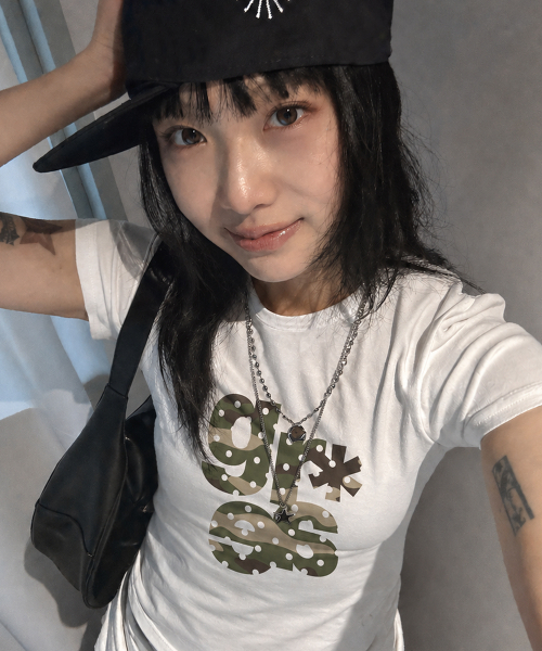 GRAVER（グレーバー）の「[ユニセックス]GRAE-Sカモ半袖Tシャツ_3色（Tシャツ/カットソー・レディース・スカイブルー/ブラック/ホワイト/イエロー/ネイビー・X-SMALL/SMALL/MEDIUM/LARGE）」の8枚目の写真