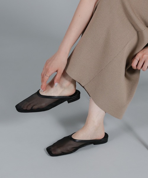 select MOCA Et(セレクトモカエト)の「【Et】Square-toe Mesh slip-ons(スリッポン・レディース・ブラック・LARGE/MEDIUM/SMALL/X-LARGE)」の4枚目の写真
