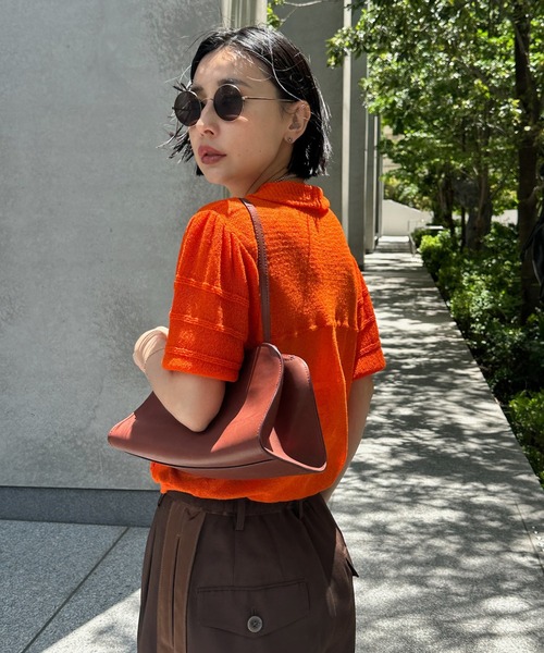 Ameri(アメリ)の「MEDI COMPACT SUMMER KNIT BLOUSE(シャツ/ブラウス・レディース・ブラック/オレンジ/アイボリー/ブルー・MEDIUM/SMALL)」の18枚目の写真