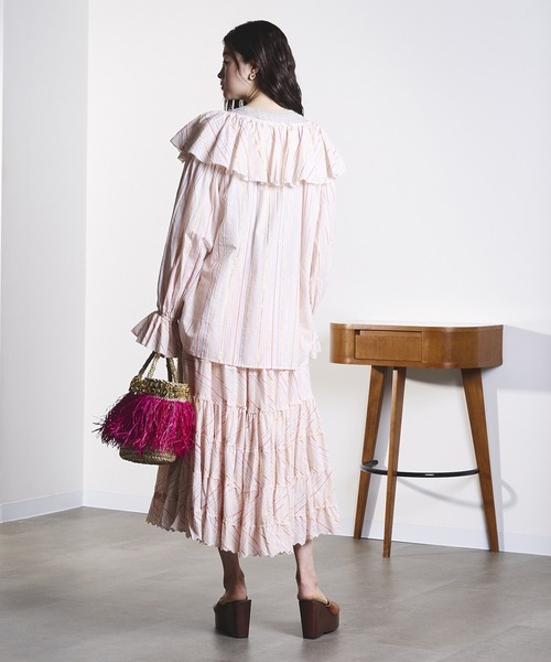 ROSE BUD（ローズバッド）の「(mag.by c)STRIPE FRILL COLLAR BLOUSE（シャツ/ブラウス・レディース・ブラック/ライトピンク・ONE SIZE）」の9枚目の写真