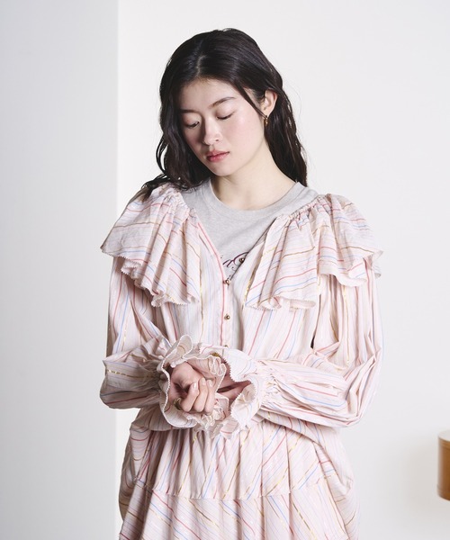 ROSE BUD（ローズバッド）の「(mag.by c)STRIPE FRILL COLLAR BLOUSE（シャツ/ブラウス・レディース・ブラック/ライトピンク・ONE SIZE）」の10枚目の写真