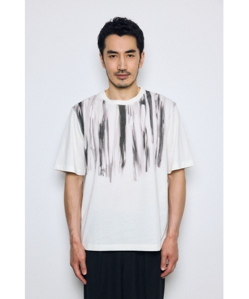 AZUL by moussy(アズールバイマウジー)の「【大人の抜け感】ランダムペイントトップス 半袖 春服 夏服 秋服 3サイズ展開(Tシャツ/カットソー・メンズ・ホワイト系その他/ベージュ系その他/ブラック系その他/ブルー系その他3・LARGE/MEDIUM/SMALL)」の8枚目の写真