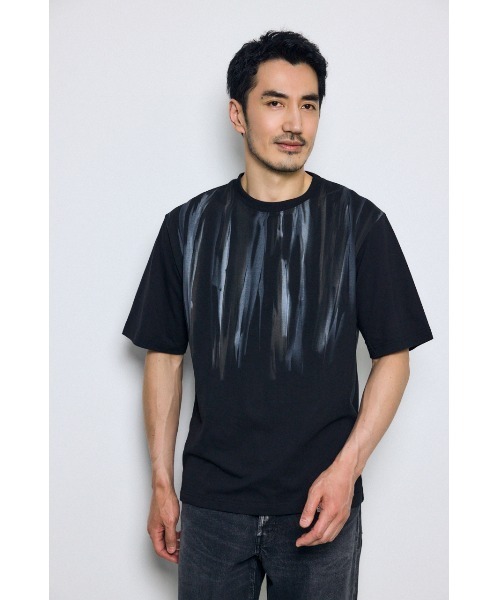 AZUL by moussy(アズールバイマウジー)の「【大人の抜け感】ランダムペイントトップス 半袖 春服 夏服 秋服 3サイズ展開(Tシャツ/カットソー・メンズ・ホワイト系その他/ベージュ系その他/ブラック系その他/ブルー系その他3・LARGE/MEDIUM/SMALL)」の14枚目の写真