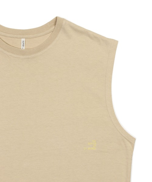 The DUFFER of ST.GEORGE（ザダファーオブセントジョージ）の「8oz HEAVY WEIGHT COTTON NO-SLEEVE TEE：セットアップ対応 ヘビーウェイト ノースリーブTシャツ/ 厚手Tシャツ / 透けない / 肉厚/ レイヤード（タンクトップ・メンズ・オフホワイト/スミクロ/ベージュ/ネイビー・MEDIUM/X-LARGE/LARGE）」の6枚目の写真