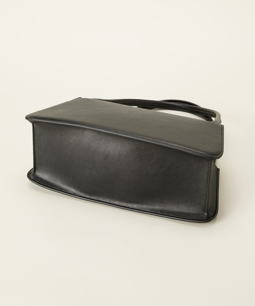 LE VERNIS(ル・ベルニ)の「LE VERNIS(ル・ベルニ) 【オケージョン対応】Poire boogie bag(ハンドバッグ・レディース・ブルー/アイボリー/ブラック・FREE)」の13枚目の写真