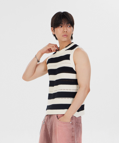 MAKEITTO(メイキット)の「ストライプクロシェスリーブレス(Tシャツ/カットソー・メンズ・ホワイト・MEDIUM/LARGE)」の2枚目の写真