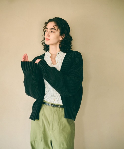 kha:ki（カーキ）の「「KHA:KI / カーキ」GARMENT DYED CARDIGAN（ニット/セーター・レディース・ブルー/オフホワイト/ブラック・FREE）」の5枚目の写真