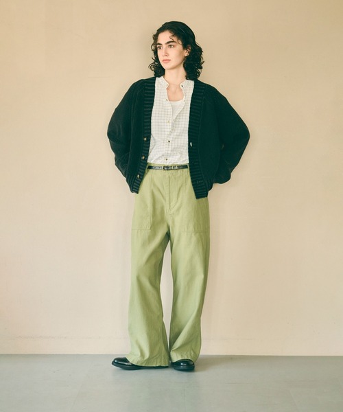 kha:ki（カーキ）の「「KHA:KI / カーキ」GARMENT DYED CARDIGAN（ニット/セーター・レディース・ブルー/オフホワイト/ブラック・FREE）」の6枚目の写真