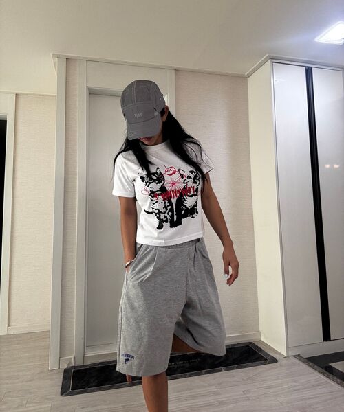 REBRENNER（リブレンナー）の「DTF チェリーキャット クールコットン ウィメンズ クロップ 半袖Tシャツ ホワイト（Tシャツ/カットソー・レディース・ホワイト・SMALL/MEDIUM/LARGE）」の8枚目の写真